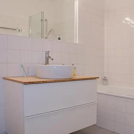 Blue Lotus Apartment Vienna Exterior photo